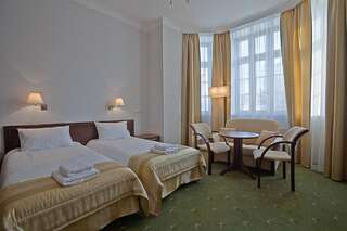 Отель Hotel Masovia Гижицко Двухместный номер с 2 отдельными кроватями-1